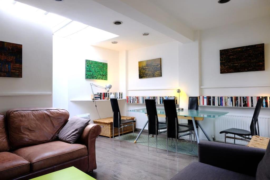 Stylish Near Carnaby Street Apartment London
